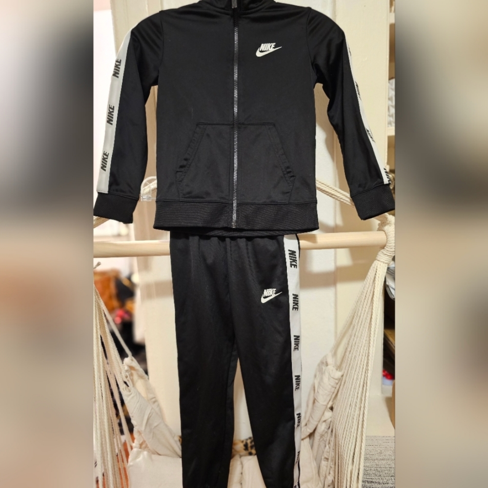 Nike two piece outfit